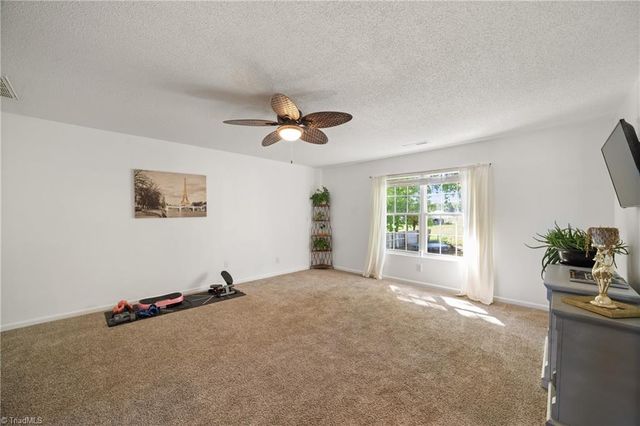 1004 Wyndfall Drive, Kernersville, NC 27284