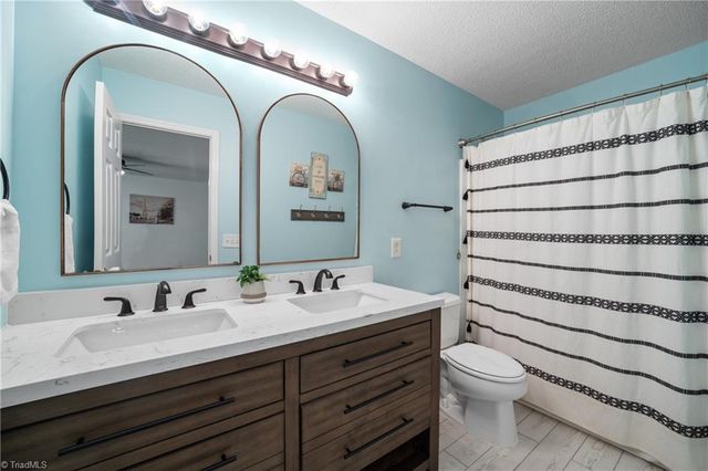 1004 Wyndfall Drive, Kernersville, NC 27284