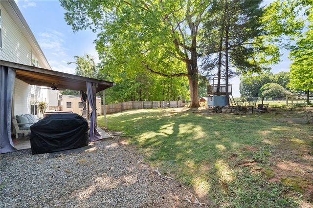 1004 Wyndfall Drive, Kernersville, NC 27284