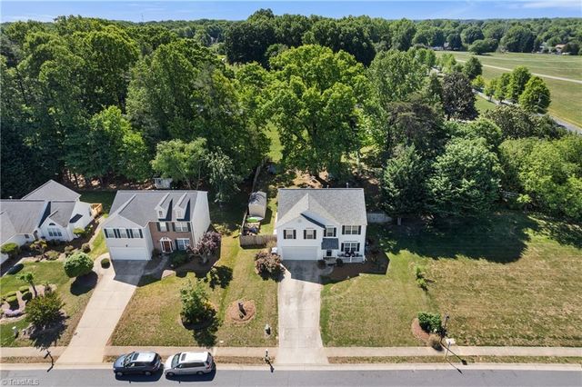 1004 Wyndfall Drive, Kernersville, NC 27284