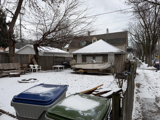 1036 S 20th STREET, Milwaukee, WI 53204