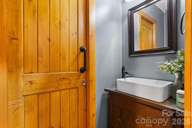 3355 Helton Hartley Place, Lenoir, NC 28645