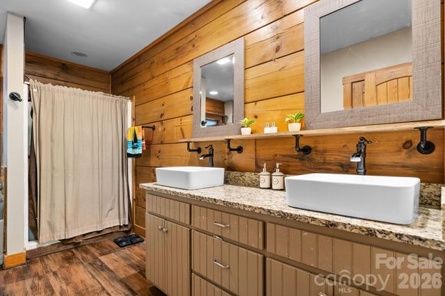 3355 Helton Hartley Place, Lenoir, NC 28645
