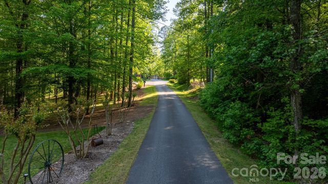 3355 Helton Hartley Place, Lenoir, NC 28645