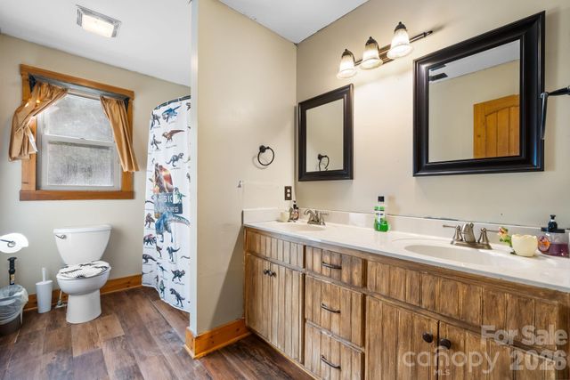 3355 Helton Hartley Place, Lenoir, NC 28645