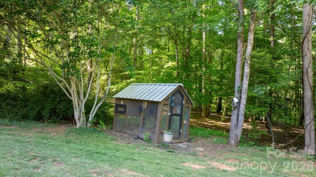 3355 Helton Hartley Place, Lenoir, NC 28645