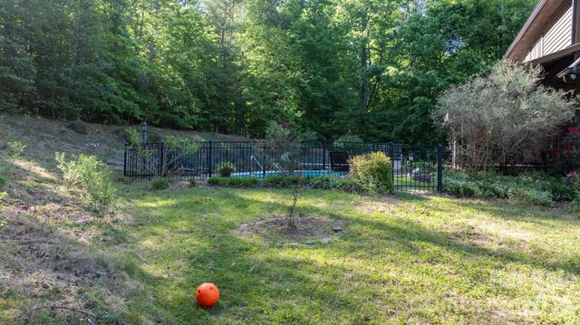 3355 Helton Hartley Place, Lenoir, NC 28645