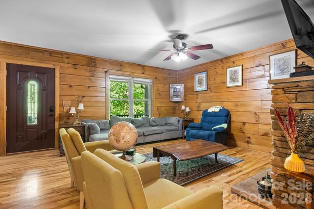 3355 Helton Hartley Place, Lenoir, NC 28645