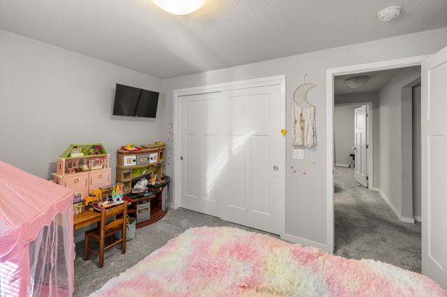 4616 167th Street, Urbandale, IA 50323