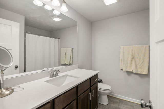 4616 167th Street, Urbandale, IA 50323