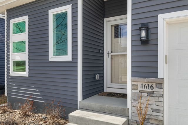 4616 167th Street, Urbandale, IA 50323