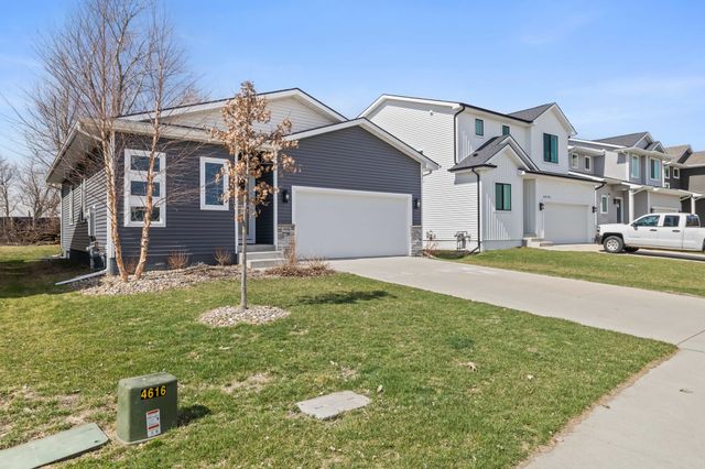 4616 167th Street, Urbandale, IA 50323