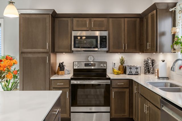 4616 167th Street, Urbandale, IA 50323