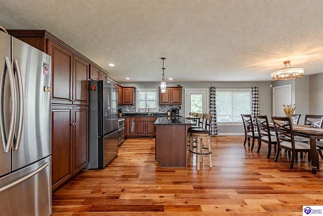 311 Graceland Trail, Elizabethtown, KY 42701