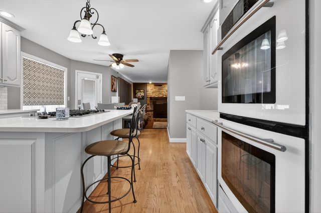 2914 Morningside Drive, Crown Point, IN 46307