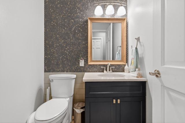 2914 Morningside Drive, Crown Point, IN 46307