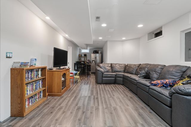 2914 Morningside Drive, Crown Point, IN 46307