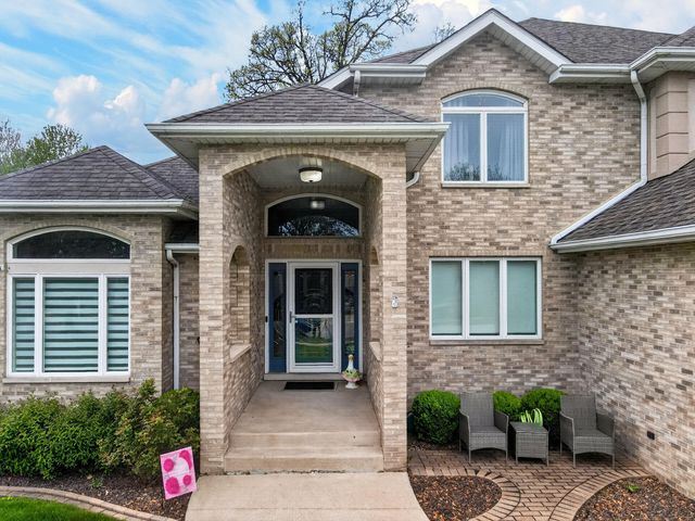 2914 Morningside Drive, Crown Point, IN 46307