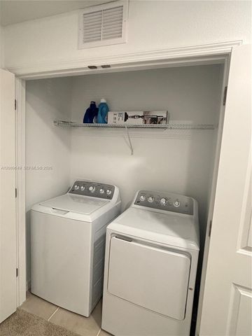8768 Daybreak 8768, Sarasota, FL 34241