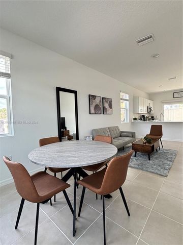 8768 Daybreak 8768, Sarasota, FL 34241