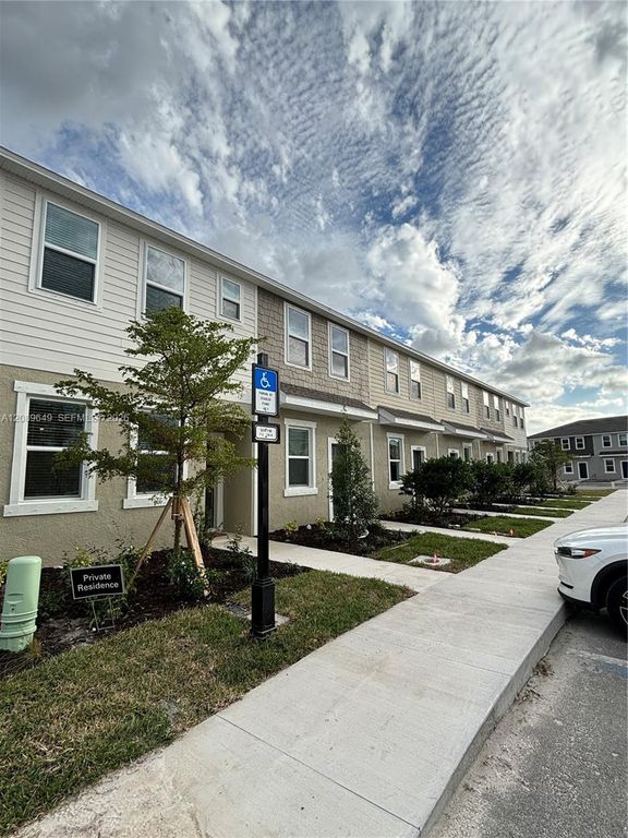 8768 Daybreak 8768, Sarasota, FL 34241