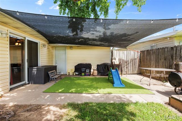 624 Albers Lane, Bethalto, IL 62010