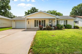 624 Albers Lane, Bethalto, IL 62010