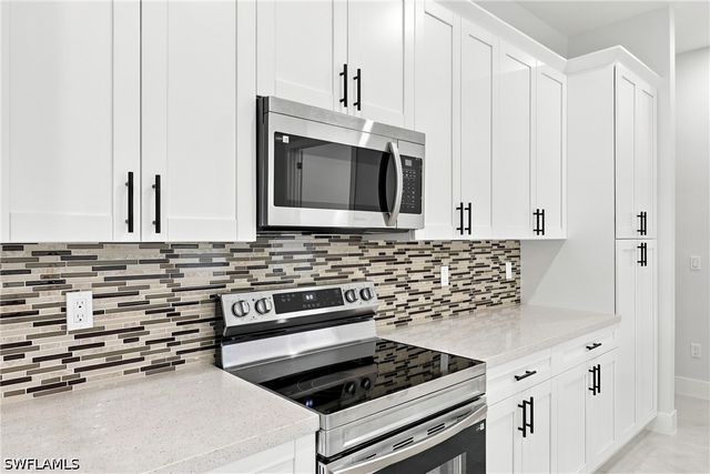 2348 72nd AVE NE, Naples, FL 34120