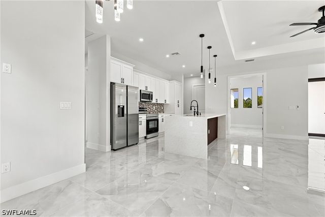 2348 72nd AVE NE, Naples, FL 34120