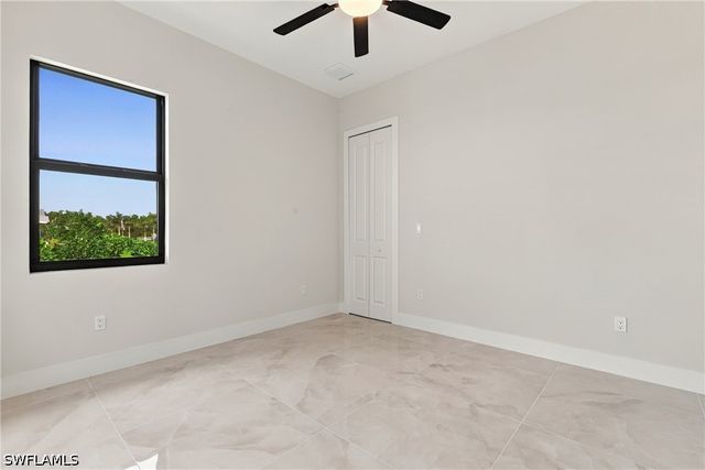 2348 72nd AVE NE, Naples, FL 34120