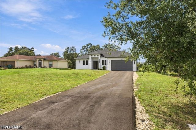 2348 72nd AVE NE, Naples, FL 34120