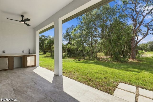 2348 72nd AVE NE, Naples, FL 34120