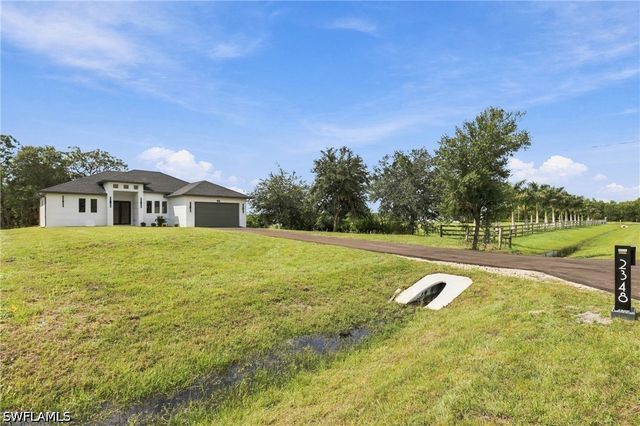2348 72nd AVE NE, Naples, FL 34120