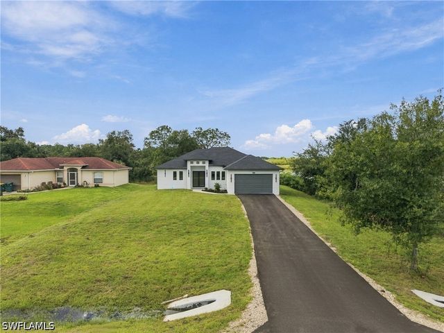 2348 72nd AVE NE, Naples, FL 34120