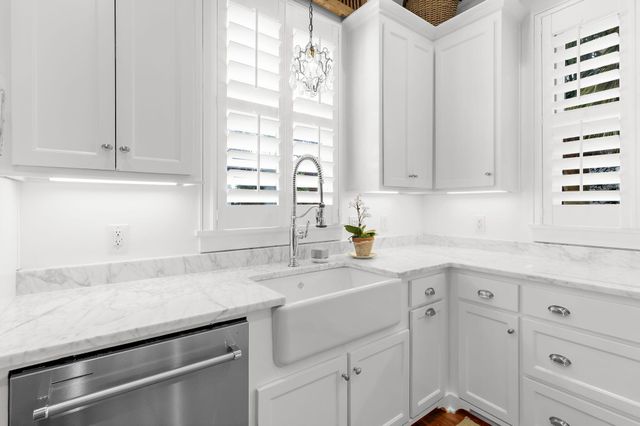 34 Krier Lane, Mount Pleasant, SC 29464