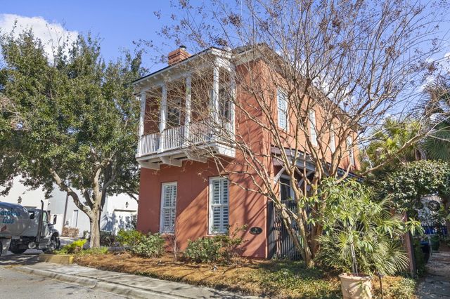 34 Krier Lane, Mount Pleasant, SC 29464