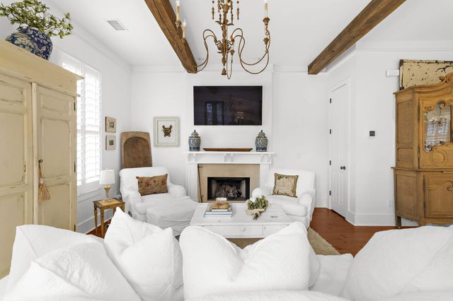 34 Krier Lane, Mount Pleasant, SC 29464