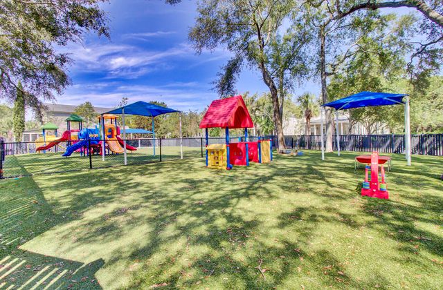 34 Krier Lane, Mount Pleasant, SC 29464