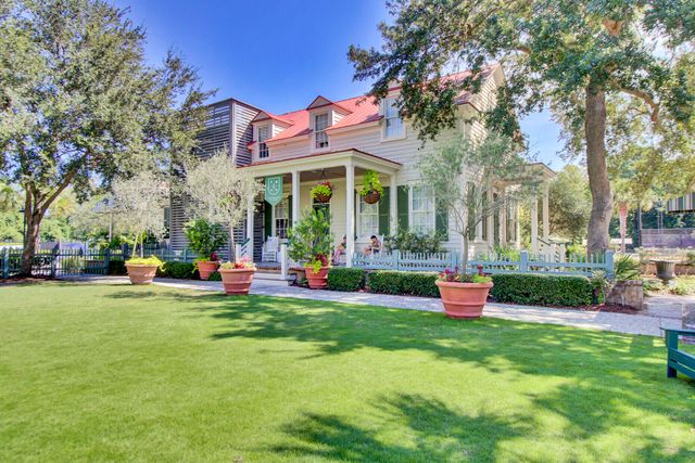 34 Krier Lane, Mount Pleasant, SC 29464