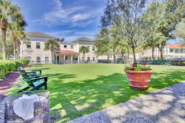 34 Krier Lane, Mount Pleasant, SC 29464