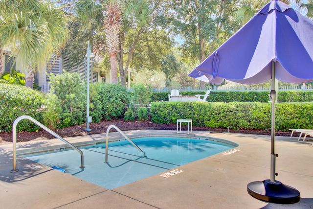 34 Krier Lane, Mount Pleasant, SC 29464