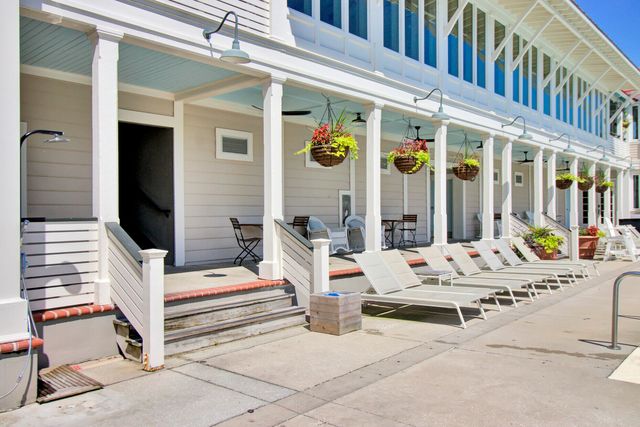 34 Krier Lane, Mount Pleasant, SC 29464