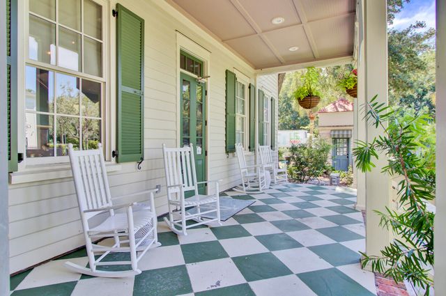 34 Krier Lane, Mount Pleasant, SC 29464