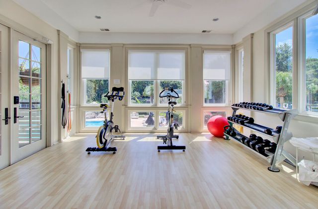 34 Krier Lane, Mount Pleasant, SC 29464