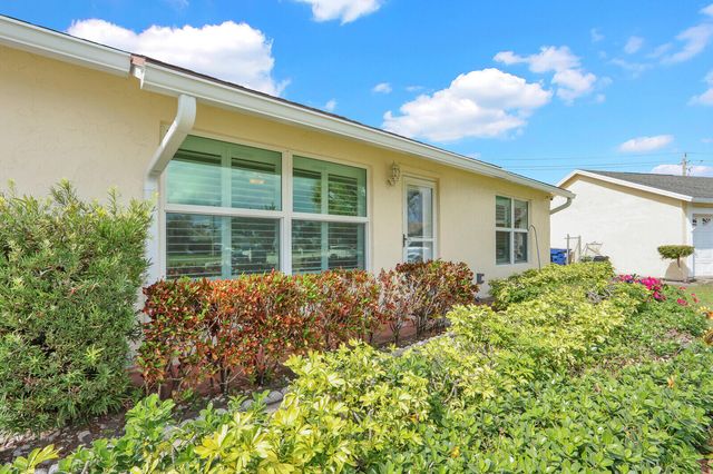 129 Village Circle, Jupiter, FL 33458