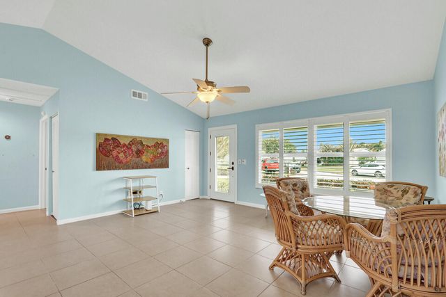 129 Village Circle, Jupiter, FL 33458