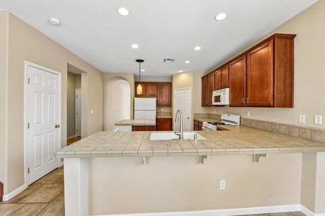 4395 Niobe Cir, Rancho Cordova, CA 95742