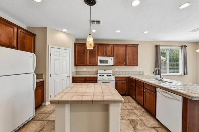4395 Niobe Cir, Rancho Cordova, CA 95742