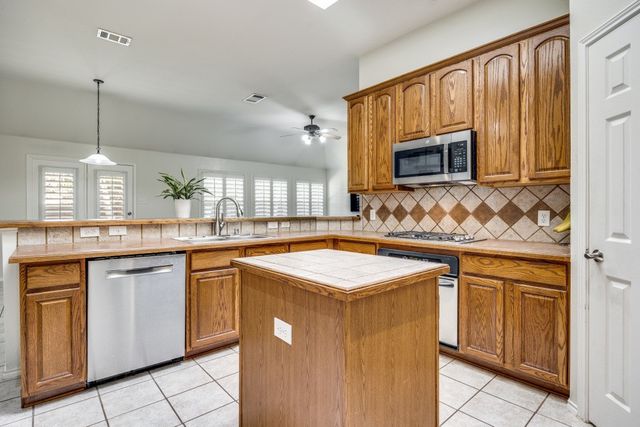 1150 Dove Tail Court, Murphy, TX 75094