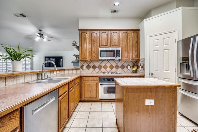 1150 Dove Tail Court, Murphy, TX 75094